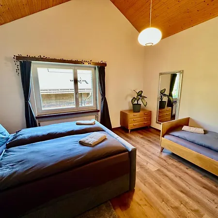 Spacious House For 11 Persons With Hot Tub And Fully Equipped Kitchen *